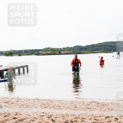21.06.2026 - Viking Triathlon Michael Strokosch http://msf.ph/oto/9830433 21.06.2026 11:11:09 Schwimmen  meine-sportfotos.de