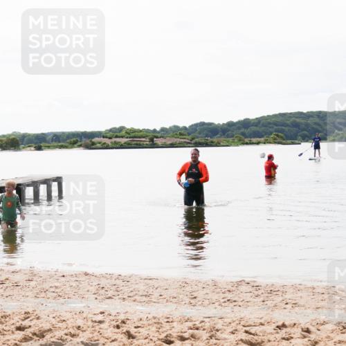 21.06.2026 - Viking Triathlon Michael Strokosch http://msf.ph/oto/9830434 21.06.2026 11:11:10 Schwimmen  meine-sportfotos.de