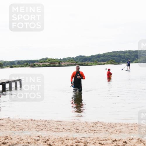21.06.2026 - Viking Triathlon Michael Strokosch http://msf.ph/oto/9830436 21.06.2026 11:11:10 Schwimmen  meine-sportfotos.de