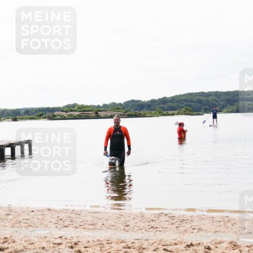 21.06.2026 - Viking Triathlon Michael Strokosch http://msf.ph/oto/9830440 21.06.2026 11:11:12 Schwimmen 39 meine-sportfotos.de