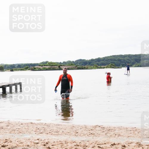 21.06.2026 - Viking Triathlon Michael Strokosch http://msf.ph/oto/9830442 21.06.2026 11:11:12 Schwimmen 39 meine-sportfotos.de