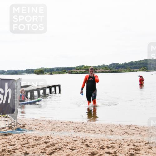 21.06.2026 - Viking Triathlon Michael Strokosch http://msf.ph/oto/9830450 21.06.2026 11:11:15 Schwimmen 39 meine-sportfotos.de