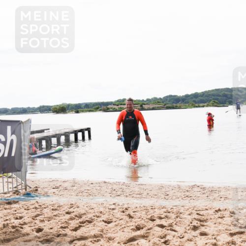 21.06.2026 - Viking Triathlon Michael Strokosch http://msf.ph/oto/9830454 21.06.2026 11:11:16 Schwimmen 39 meine-sportfotos.de