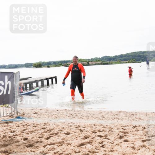 21.06.2026 - Viking Triathlon Michael Strokosch http://msf.ph/oto/9830456 21.06.2026 11:11:17 Schwimmen 39 meine-sportfotos.de