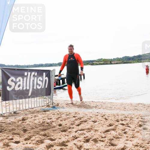 21.06.2026 - Viking Triathlon Michael Strokosch http://msf.ph/oto/9830463 21.06.2026 11:11:19 Schwimmen 39 meine-sportfotos.de