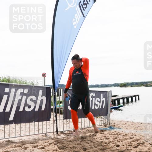 21.06.2026 - Viking Triathlon Michael Strokosch http://msf.ph/oto/9830469 21.06.2026 11:11:21 Schwimmen 39 meine-sportfotos.de