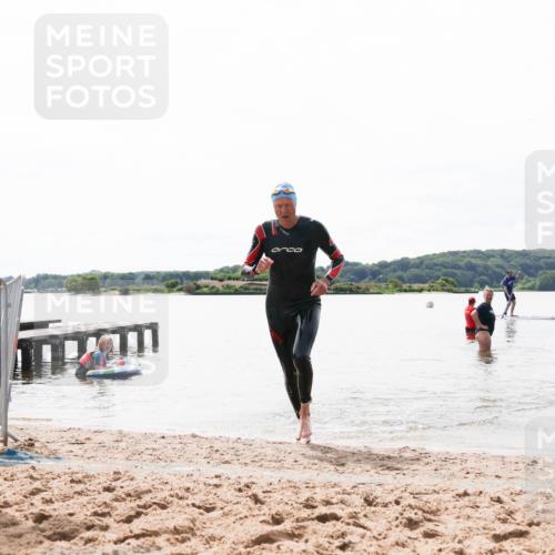 21.06.2026 - Viking Triathlon Michael Strokosch http://msf.ph/oto/9830504 21.06.2026 11:12:42 Schwimmen 70 meine-sportfotos.de