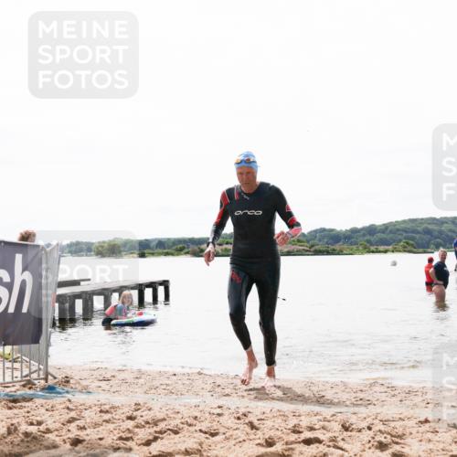 21.06.2026 - Viking Triathlon Michael Strokosch http://msf.ph/oto/9830505 21.06.2026 11:12:42 Schwimmen 70 meine-sportfotos.de
