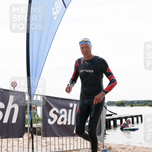 21.06.2026 - Viking Triathlon Michael Strokosch http://msf.ph/oto/9830509 21.06.2026 11:12:43 Schwimmen 70 meine-sportfotos.de