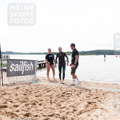 21.06.2026 - Viking Triathlon Michael Strokosch http://msf.ph/oto/9830531 21.06.2026 11:18:34 Schwimmen 431 meine-sportfotos.de