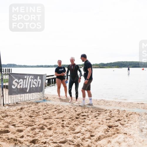 21.06.2026 - Viking Triathlon Michael Strokosch http://msf.ph/oto/9830532 21.06.2026 11:18:34 Schwimmen 431 meine-sportfotos.de