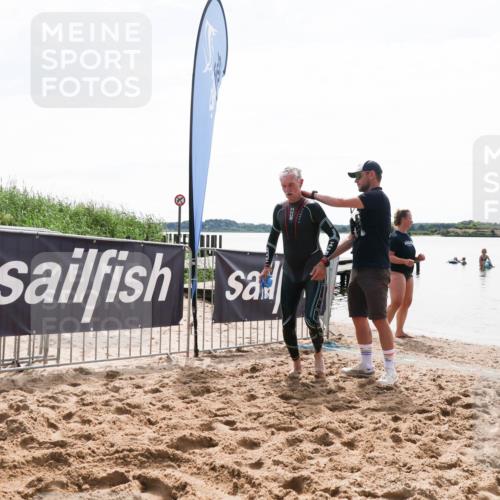 21.06.2026 - Viking Triathlon Michael Strokosch http://msf.ph/oto/9830542 21.06.2026 11:18:38 Schwimmen 431 meine-sportfotos.de