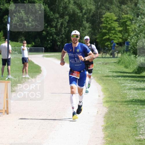 21.06.2026 - Viking Triathlon Michael Strokosch http://msf.ph/oto/9830558 21.06.2026 12:38:39 Laufen 441 meine-sportfotos.de