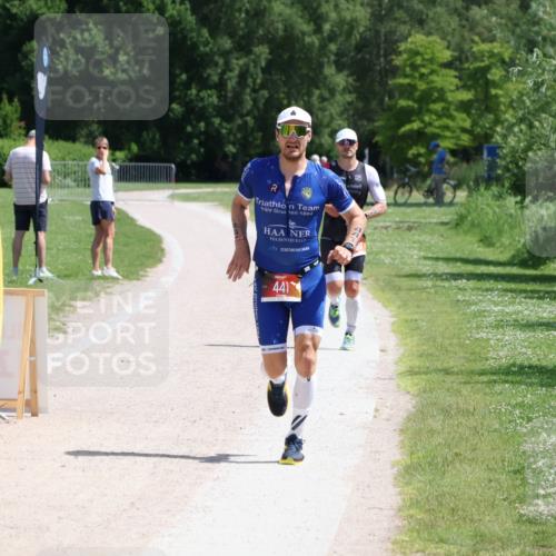 21.06.2026 - Viking Triathlon Michael Strokosch http://msf.ph/oto/9830559 21.06.2026 12:38:39 Laufen 441 meine-sportfotos.de
