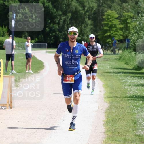 21.06.2026 - Viking Triathlon Michael Strokosch http://msf.ph/oto/9830561 21.06.2026 12:38:40 Laufen 441 meine-sportfotos.de