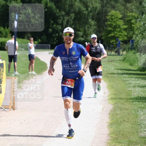 21.06.2026 - Viking Triathlon Michael Strokosch http://msf.ph/oto/9830562 21.06.2026 12:38:40 Laufen 441 meine-sportfotos.de