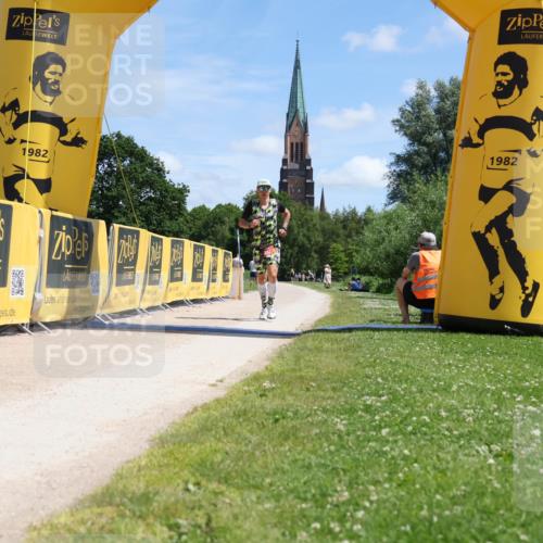 21.06.2026 - Viking Triathlon Michael Strokosch http://msf.ph/oto/9830723 21.06.2026 12:51:37 Laufen 383 meine-sportfotos.de
