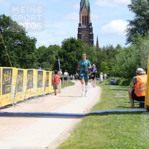 21.06.2026 - Viking Triathlon Michael Strokosch http://msf.ph/oto/9830743 21.06.2026 12:52:36 Laufen 447 meine-sportfotos.de