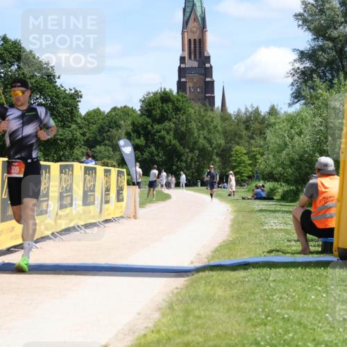 21.06.2026 - Viking Triathlon Michael Strokosch http://msf.ph/oto/9830800 21.06.2026 12:52:55 Laufen 109, 392, 627 meine-sportfotos.de