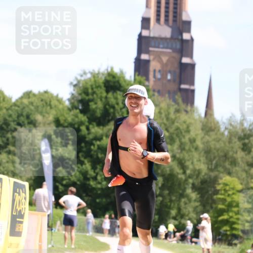 21.06.2026 - Viking Triathlon Michael Strokosch http://msf.ph/oto/9830983 21.06.2026 12:58:06 Laufen 2 meine-sportfotos.de