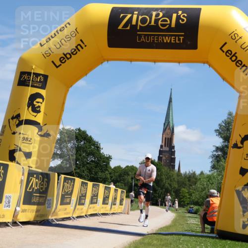 21.06.2026 - Viking Triathlon Michael Strokosch http://msf.ph/oto/9831008 21.06.2026 12:59:58 Laufen 342, 551 meine-sportfotos.de