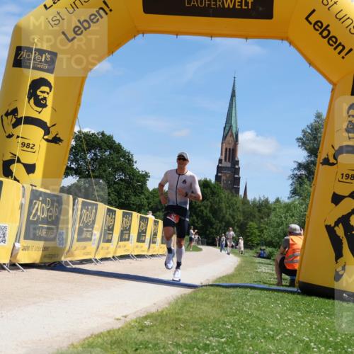 21.06.2026 - Viking Triathlon Michael Strokosch http://msf.ph/oto/9831009 21.06.2026 12:59:59 Laufen 342, 551 meine-sportfotos.de