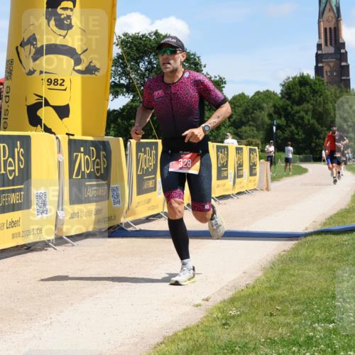 21.06.2026 - Viking Triathlon Michael Strokosch http://msf.ph/oto/9831074 21.06.2026 13:01:23 Laufen 328, 568 meine-sportfotos.de