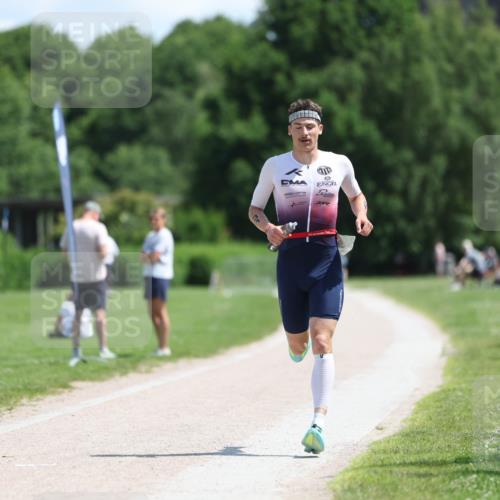 21.06.2026 - Viking Triathlon Michael Strokosch http://msf.ph/oto/9831578 21.06.2026 12:37:05 Laufen 31, 575 meine-sportfotos.de