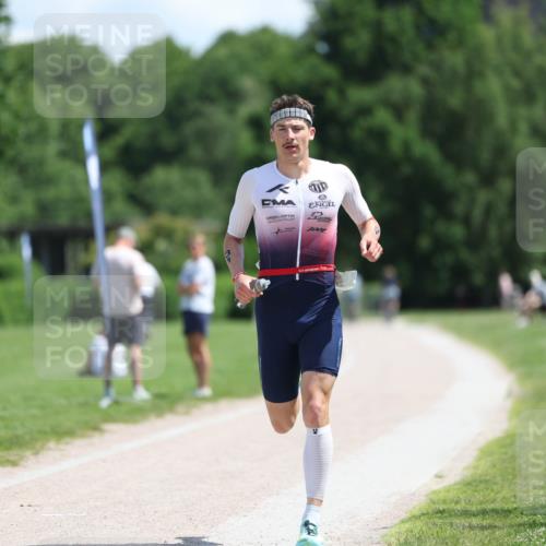 21.06.2026 - Viking Triathlon Michael Strokosch http://msf.ph/oto/9831581 21.06.2026 12:37:06 Laufen 31 meine-sportfotos.de