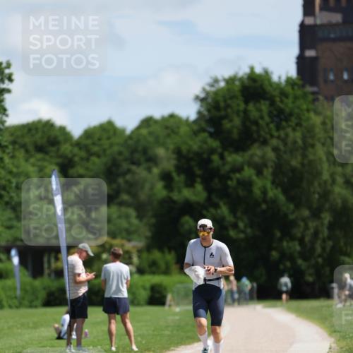 21.06.2026 - Viking Triathlon Michael Strokosch http://msf.ph/oto/9831589 21.06.2026 12:41:01 Laufen 548 meine-sportfotos.de