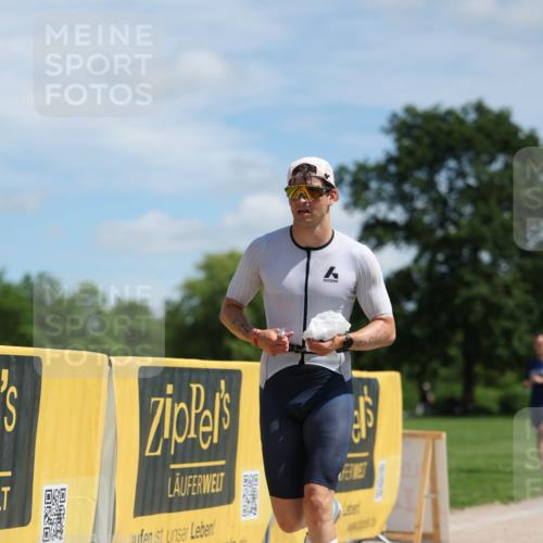 21.06.2026 - Viking Triathlon Michael Strokosch http://msf.ph/oto/9831600 21.06.2026 12:41:08 Laufen 548 meine-sportfotos.de