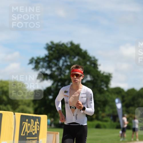 21.06.2026 - Viking Triathlon Michael Strokosch http://msf.ph/oto/9831612 21.06.2026 12:42:17 Laufen 8 meine-sportfotos.de