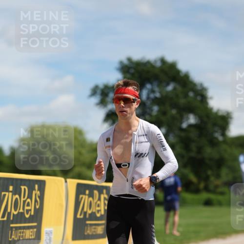 21.06.2026 - Viking Triathlon Michael Strokosch http://msf.ph/oto/9831613 21.06.2026 12:42:17 Laufen 8 meine-sportfotos.de