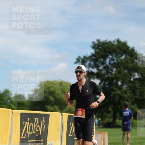 21.06.2026 - Viking Triathlon Michael Strokosch http://msf.ph/oto/9831639 21.06.2026 12:42:37 Laufen 103, 280 meine-sportfotos.de