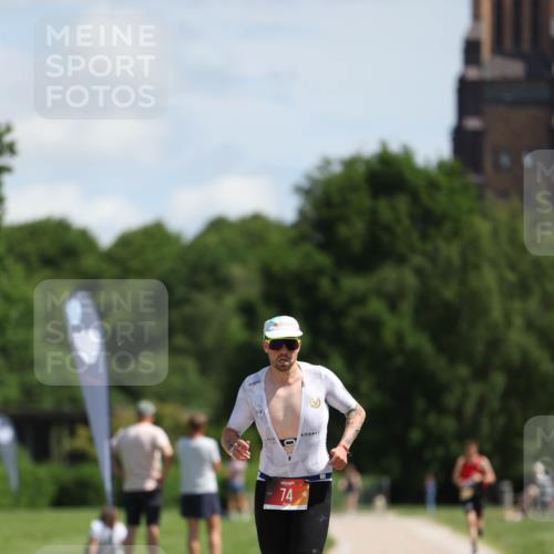 21.06.2026 - Viking Triathlon Michael Strokosch http://msf.ph/oto/9831707 21.06.2026 12:44:50 Laufen 74 meine-sportfotos.de