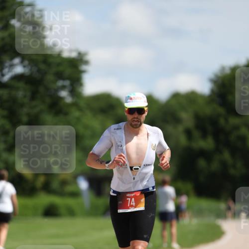 21.06.2026 - Viking Triathlon Michael Strokosch http://msf.ph/oto/9831711 21.06.2026 12:44:51 Laufen 74 meine-sportfotos.de