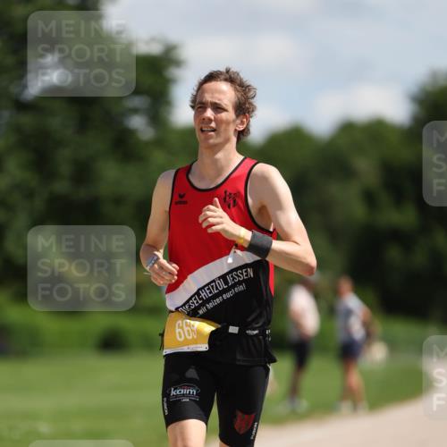 21.06.2026 - Viking Triathlon Michael Strokosch http://msf.ph/oto/9831730 21.06.2026 12:45:02 Laufen 669 meine-sportfotos.de