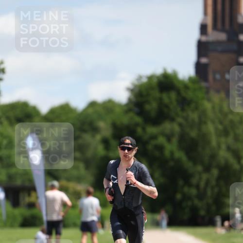 21.06.2026 - Viking Triathlon Michael Strokosch http://msf.ph/oto/9831758 21.06.2026 12:45:46 Laufen 565 meine-sportfotos.de