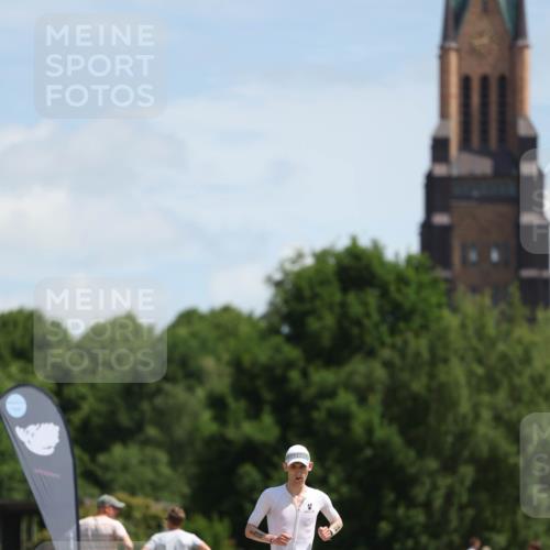 21.06.2026 - Viking Triathlon Michael Strokosch http://msf.ph/oto/9831785 21.06.2026 12:46:36 Laufen 38 meine-sportfotos.de