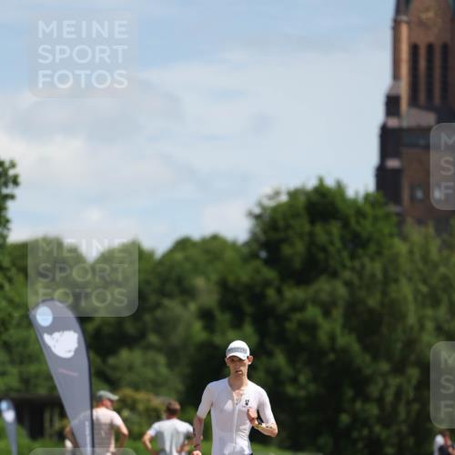 21.06.2026 - Viking Triathlon Michael Strokosch http://msf.ph/oto/9831787 21.06.2026 12:46:37 Laufen 38 meine-sportfotos.de