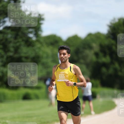 21.06.2026 - Viking Triathlon Michael Strokosch http://msf.ph/oto/9831828 21.06.2026 12:47:21 Laufen 665 meine-sportfotos.de