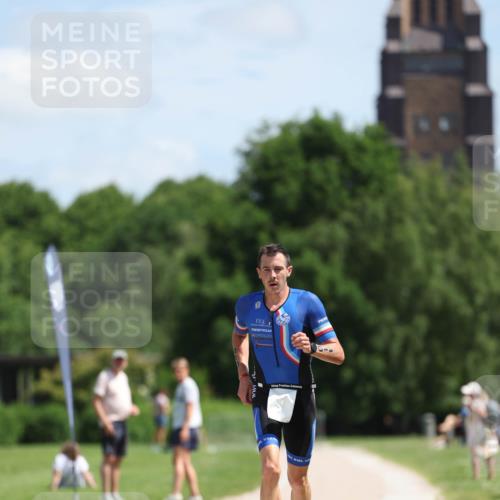 21.06.2026 - Viking Triathlon Michael Strokosch http://msf.ph/oto/9831851 21.06.2026 12:48:33 Laufen 410 meine-sportfotos.de