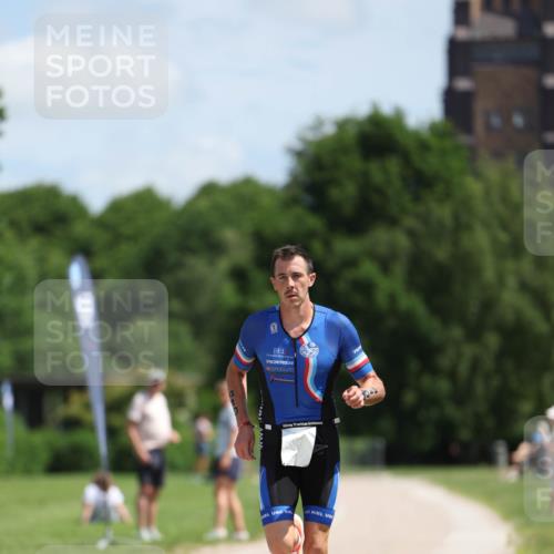 21.06.2026 - Viking Triathlon Michael Strokosch http://msf.ph/oto/9831853 21.06.2026 12:48:34 Laufen 410 meine-sportfotos.de
