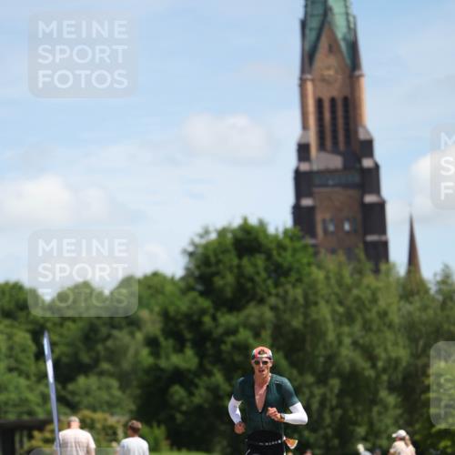 21.06.2026 - Viking Triathlon Michael Strokosch http://msf.ph/oto/9831862 21.06.2026 12:49:28 Laufen 500 meine-sportfotos.de