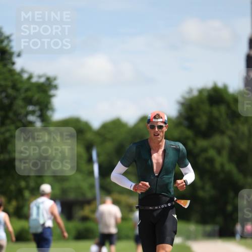 21.06.2026 - Viking Triathlon Michael Strokosch http://msf.ph/oto/9831869 21.06.2026 12:49:31 Laufen 500 meine-sportfotos.de
