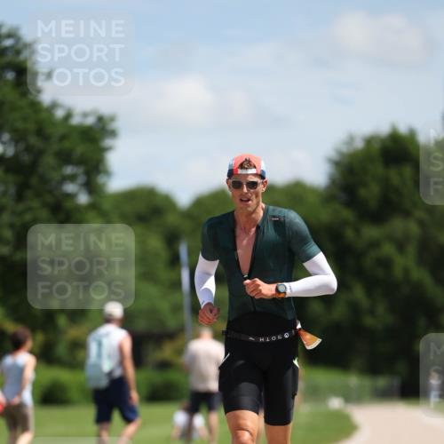 21.06.2026 - Viking Triathlon Michael Strokosch http://msf.ph/oto/9831870 21.06.2026 12:49:31 Laufen 500 meine-sportfotos.de