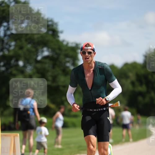 21.06.2026 - Viking Triathlon Michael Strokosch http://msf.ph/oto/9831873 21.06.2026 12:49:32 Laufen 500 meine-sportfotos.de