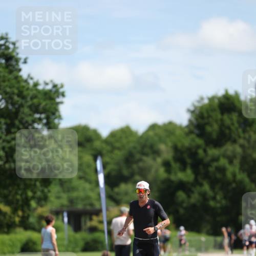 21.06.2026 - Viking Triathlon Michael Strokosch http://msf.ph/oto/9831883 21.06.2026 12:50:03 Laufen 180, 359 meine-sportfotos.de