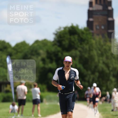 21.06.2026 - Viking Triathlon Michael Strokosch http://msf.ph/oto/9831908 21.06.2026 12:50:13 Laufen 189, 359 meine-sportfotos.de