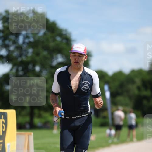 21.06.2026 - Viking Triathlon Michael Strokosch http://msf.ph/oto/9831918 21.06.2026 12:50:16 Laufen 189 meine-sportfotos.de